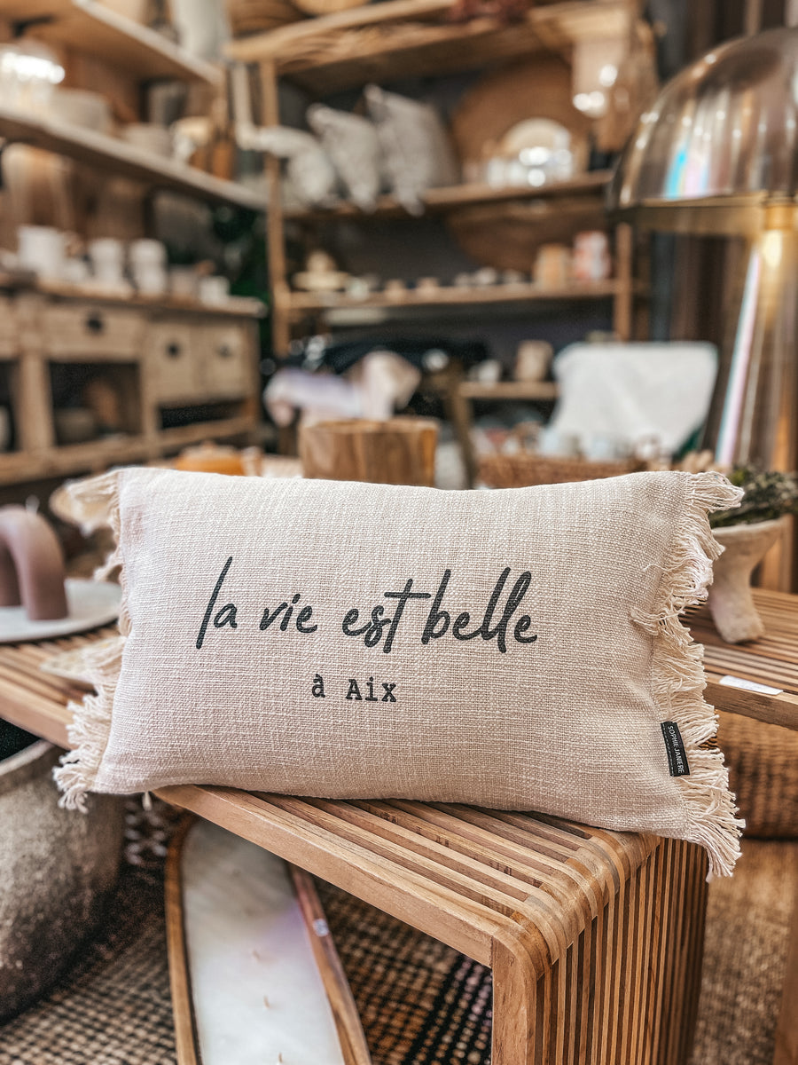 Coussin "La vie est belle à Aix" (plusieurs couleurs)