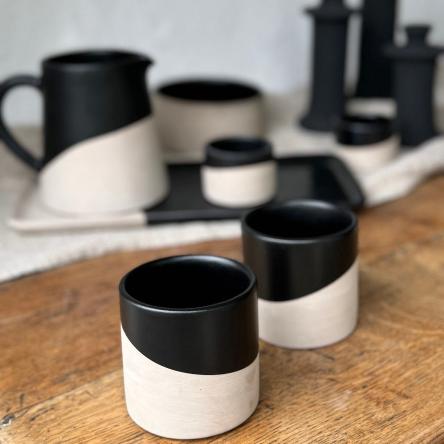 Set de 2 tasses lungo en argile grise (deux couleurs)